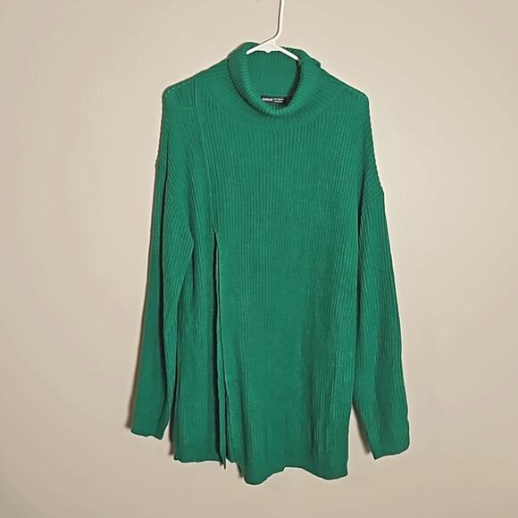 Green Oversized Turtleneck Slit Sweater Sz Medium - Picture 4 of 7